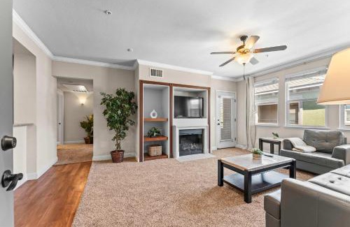 Reno/Tahoe Airport Apartment | New Upscale 1BR Stay with Mini Golf Sauna & Heated Pool