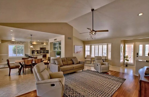 Sun City West House | NEW! UPSCALE Sun City West Oasis Golf Course with POOL