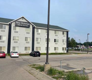 Lincoln Hotel | New Victorian Inn & Suites Lincoln