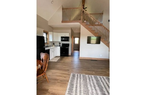 Harrodsburg Villa | New Villa On the Bourbon Trail with HOT TUB-3