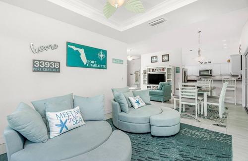 Rotonda Lakes Villa | New villa on the lake in beautiful nature