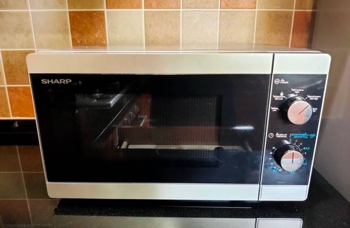 Huai Yai House | New villa swimming pool/6 bedrooms/free WiFi/parking space/pool table/Netflix