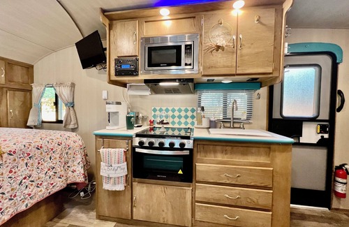 Georgetown House | New Vintage RV centrally located in Georgetown on .25 acres with a fun twist!