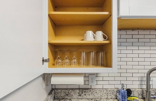 Arlington Apartment | New! Walk to AT&T and Global Life - Cozy Retreat