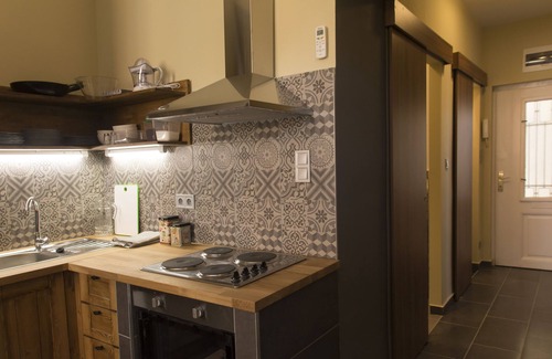 Erzsebetvaros Apartment | New - WalnutTree Double 12 Person Apartment central in Budapest - Hungary