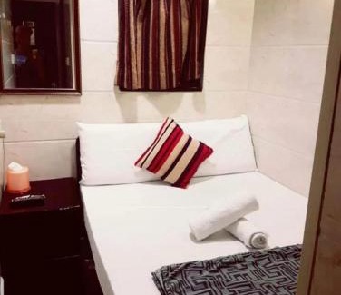 Tsim Sha Tsui Hostel | NEW WASHINGTON GUEST HOUSE B1,B2 B LOCK 13 FLOOR CHUNG KING MANSHION, 36-44 NATHAN ROAD KOWLOON HONG KONG