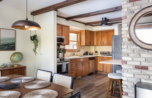 Lake Arrowhead Cottage | *New* Waterfront Cottage w/Hot Tub & Private Dock