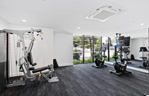 Surfers Paradise Apartment | New waterview two bedrooms