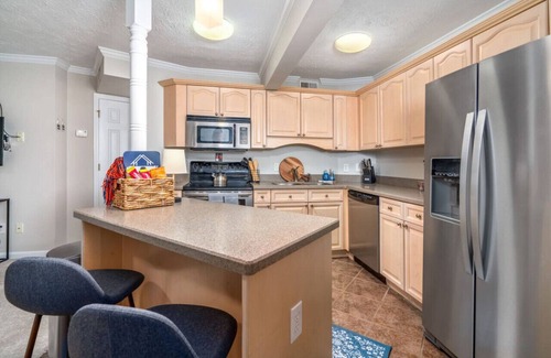 Auburn Condo | New- WDS, 0.1 to Stadium/Neville Arena DT, parking