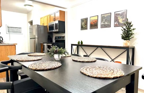 Pontiac House | NEW Welcoming Shared Room in Pontiac