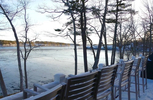 Freeport House | New Well Built Elegant Home on the Water 2 miles to Freeport, 9 to Portland!