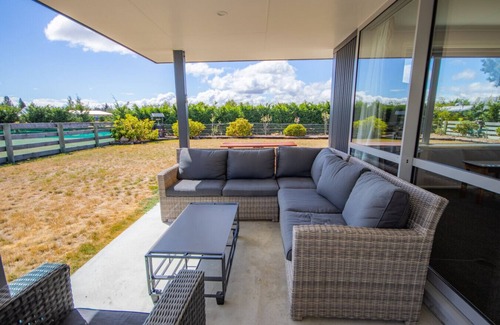 Twizel House | New with a View, Twizel - FREE WIFI