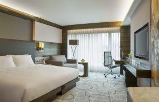 Tsim Sha Tsui Hotel | New World Millennium Hong Kong Hotel