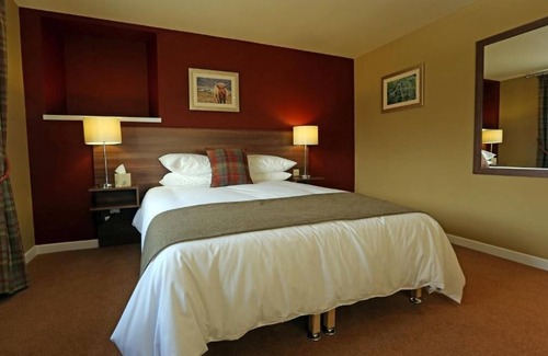 Newburgh Hotel | Newburgh Inn
