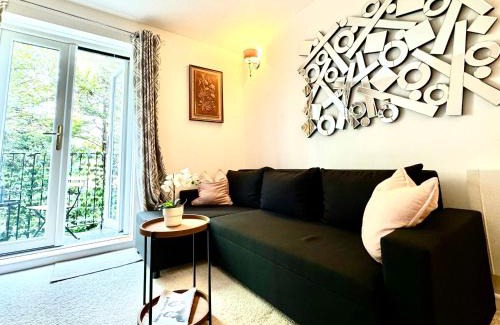 Bermondsey Apartment | NewDay Property - Elephant & Castle