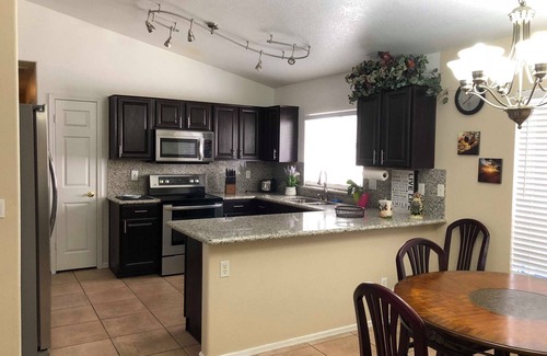 Paradise Valley Village House | Newer 3 Bedrooms Private Home in N. Phoenix w/POOL