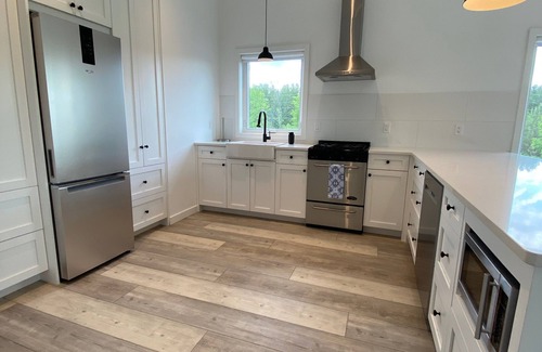 Grey Highlands Cottage | Newer build - ready for spring & summer guests!
