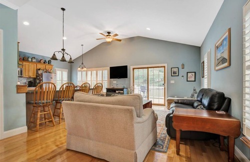 Spring Lake Heights House | Newer house (2008)House close to Spring Lake and Belmar Beaches