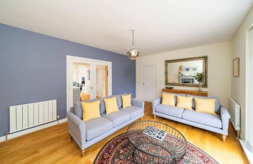 Glenisla House | Newhall Gardens