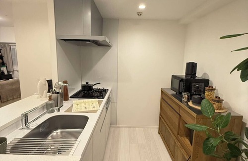 Sumida Apartment | Newly - built 2 - bed 1 - living - room luxury apt, Rm 1302,