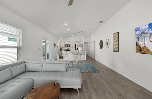 Sumter County House | Newly built 3 bedroom with Golf Cart!