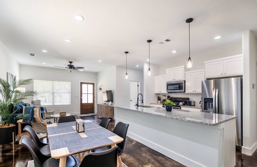 Denison House | Newly Built 3BD/2BA close to Lake Texoma!