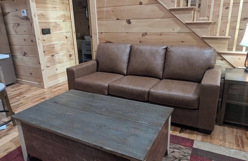 Standish House | NEWLY BUILT COTTAGE by Big Sebago 3br + loft, beach, Salt water hot tub,
