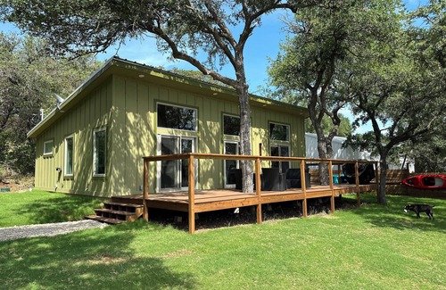 Graham Cabin | Newly Built Lakefront Getaway! Your Perfect Escape Awaits you @ Deer Creek Cabin