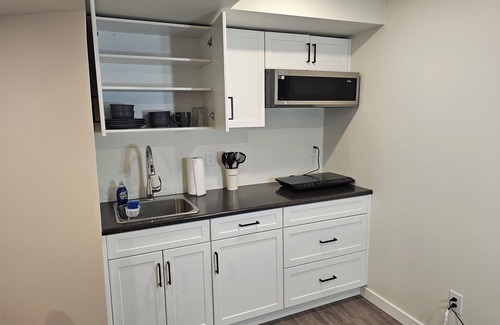 Fort Gary House | Newly Built Modern Room in the serene environment of Bison Run.