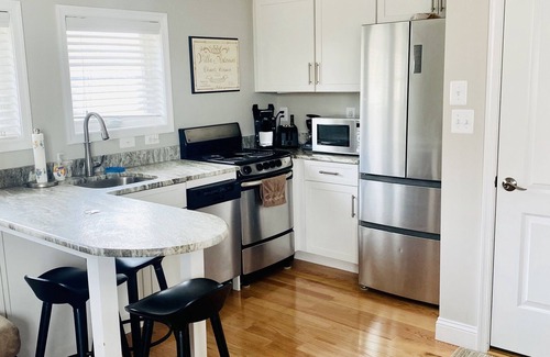 Nauck House | Newly Built Private Large Studio Apt in Arlington