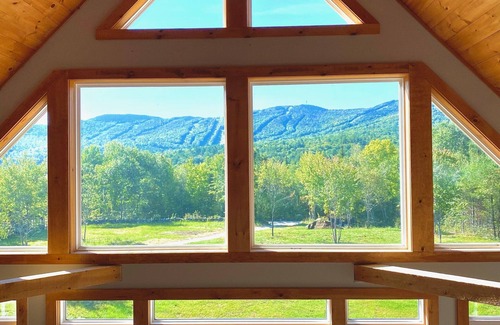 Danbury House | Newly built ragged mtn ski house