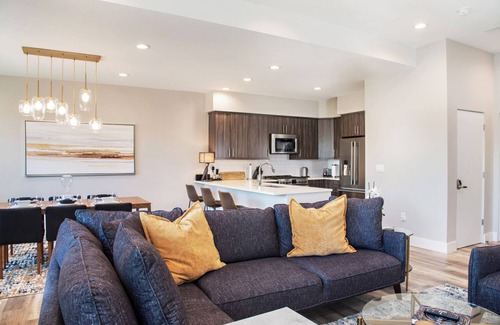 Carbondale House | Newly Built, Stylish Modern Condo w/Hot Tub & Large Balcony, 30 mi. to Aspen!