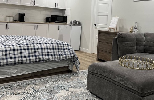 Regina House | Newly built suite