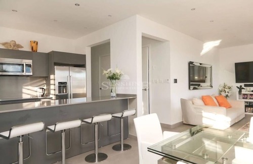 Pelican Key Villa | NEWLY BUILT VILLA FRANGIPANI 2nd Row Beachfront