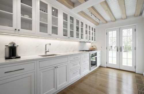 Amagansett Lanes House | Newly Completed - Steps to Beach and Town