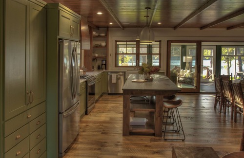 Crosslake House | Newly Constructed Lakeside Cottage-Heavenly Porch-2 Fireplaces-Includes Pontoon!