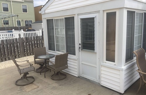 Ortley Beach House | Newly Decorated 2BR Cottage Lavallette, Sleeps 5, I/O Shwrs, A/C,Wi-Fi W/D