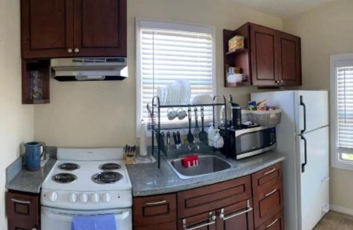 Alameda Apartment | Newly (EAGLE) furnished 1 bedroom/1 full bathroom apartment