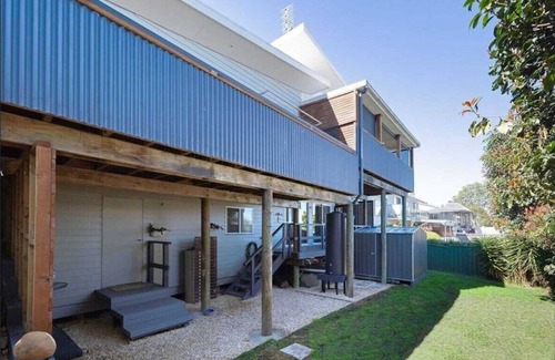 Fishing Point House | Newly furnished 4-bedroom house in fabulous Fishing Point with water views