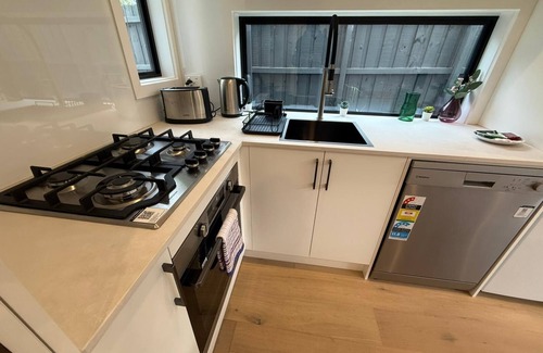 Maidstone House | Newly Furnished Townhouse in Maidstone