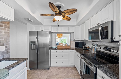 Tarpon Springs House | Newly Furnished 2-Bedroom Townhome with Stunning Gulf Views