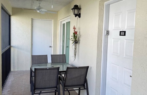 Englewood Condo | Newly Listed 1st Floor ground level Condominium, 2 Bed, 2 Bath Unit 10-101.