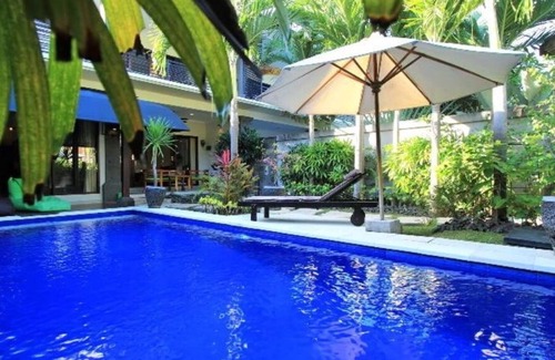 Legian City-Centre Apartment | Newly modernised 2 bed villa, private complex, Legian