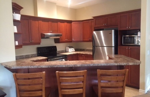Bromont Condo | Newly refreshed lovely quiet 3 bdrm corner unit, fully furnished, hi speed wifi