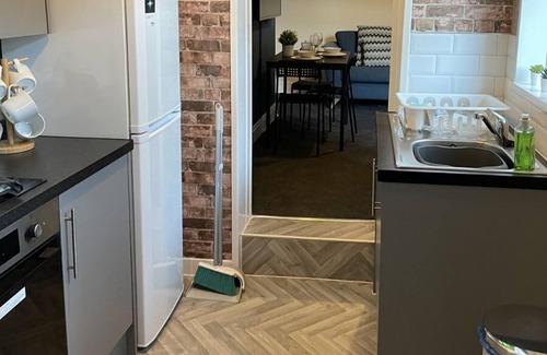 Gateshead Apartment | Newly refurbished 2 bedroom flat Free Parking