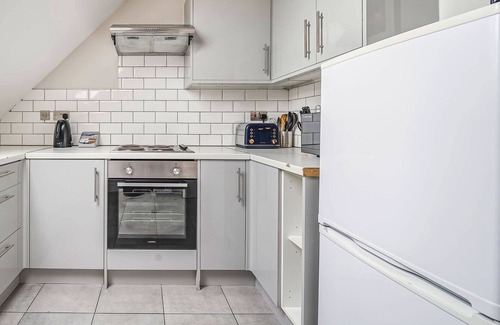 Rushmoor District Apartment | Newly Refurbished APT for Contractors & Families