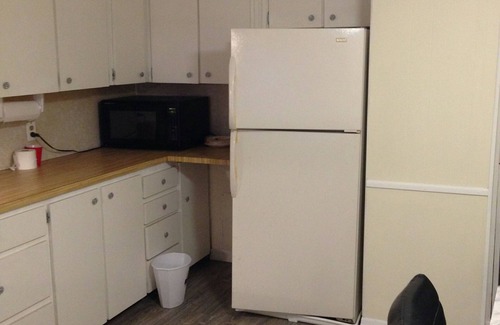 Pine Bay House | Newly remodel private home close to all attractions. sleep 4~6.