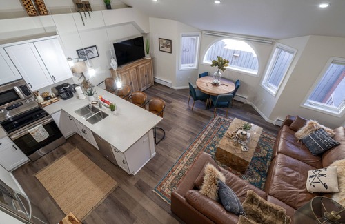 Telluride Condo | Newly Remodeled 2nd floor Lulu City Condo