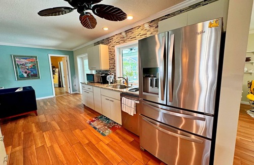 The Meadows House | Newly remodeled and furnished 2/2 den, pool, w/Golf, Tennis, Pickleball