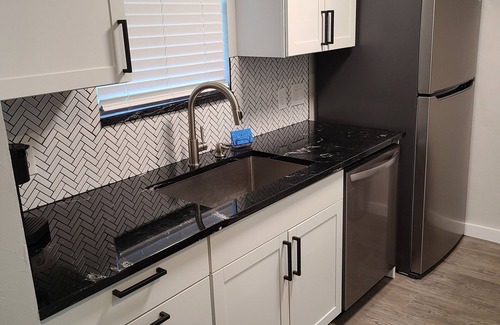 Oklahoma City Condo | Newly remodeled Cozy 1-bedroom condo in enjoyable Oklahoma City with AC, WiFi